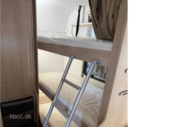 Adria Aviva 522 PT 3 køjer